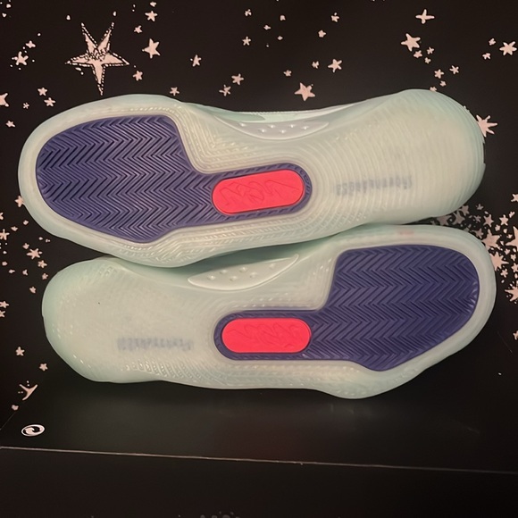 Jordan Zion 3 “Mud, Sweat, and Tears” Size 11 - Picture 4 of 6